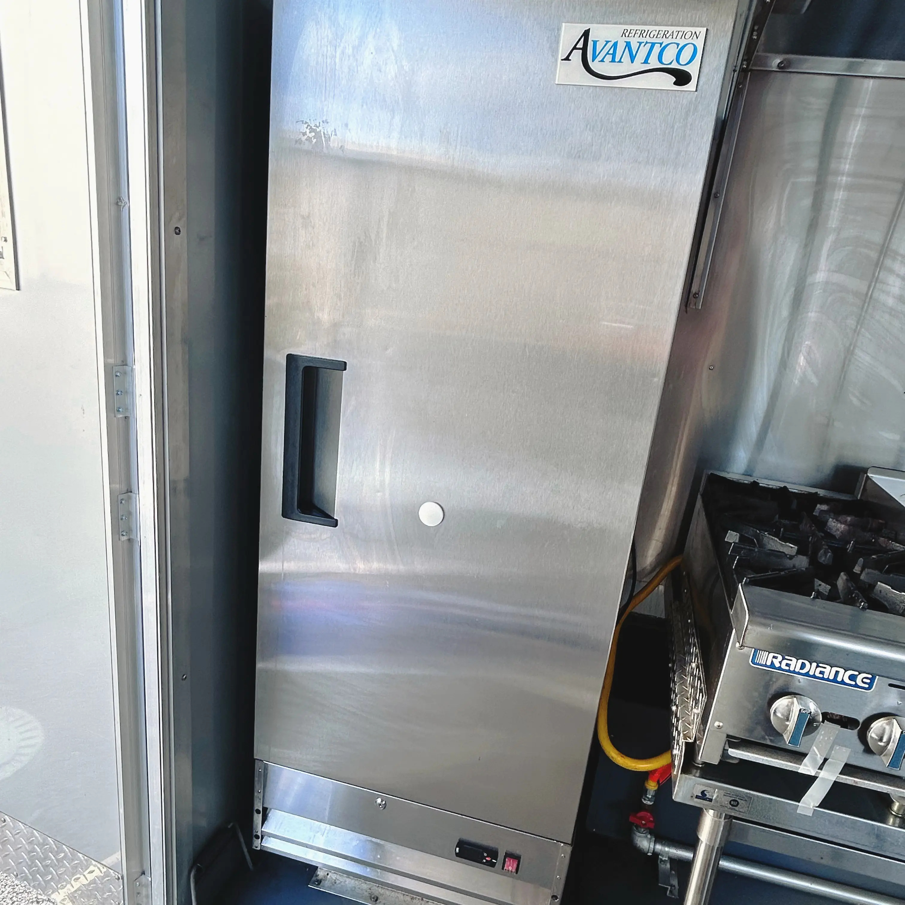 For Sale!!! Like-New 8 x 10 Food Truck Trailer — Image 5